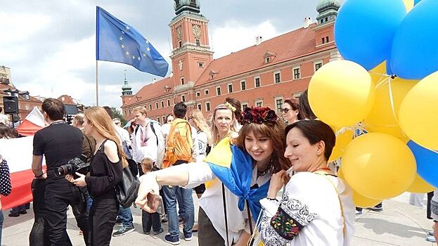 Ради убежища в Европе украинцы выдают себя за геев и коммунистов