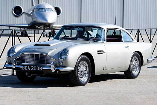 Aston Martin DB5 Шона Коннери продали дороже, чем ожидалось
