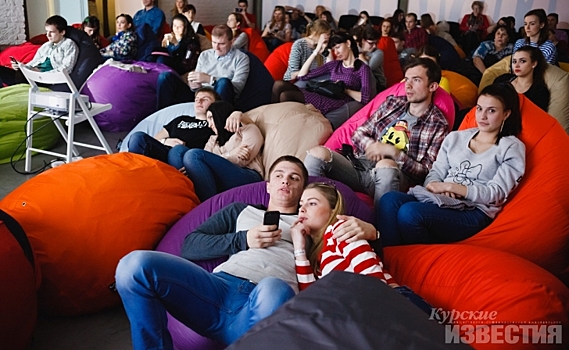 Курян приглашают на киноквартирник