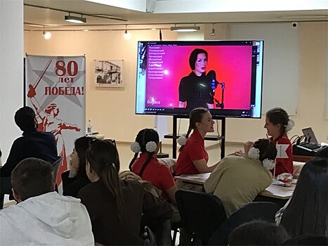 «Катюша» в исполнении Алисы Супроновой прозвучала на 40 языках мира в Ереване