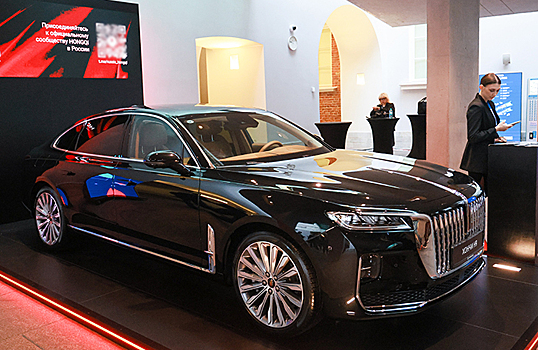Китайский Hongqi испытывает сложности с постановкой на учет