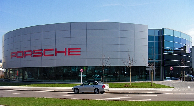 Легендарный спорткар Porsche пустят с молотка за $30 тысяч