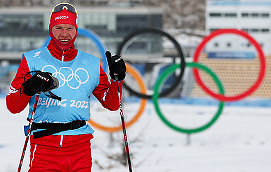 Чемпион мира по лыжным гонкам Большунов начинает борьбу за олимпийские медали