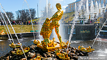 В Петербурге из-за снегопада перенесли запуск фонтанов