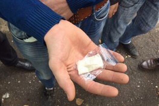 Полицейский из Черкесска попался с наркотиками в кармане