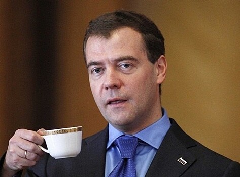 Медведев предложил альтернативу американо