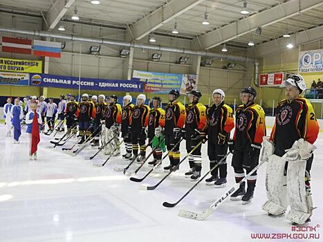 В Приморье проходит турнир по хоккею с шайбой памяти подполковника Романа Клиза