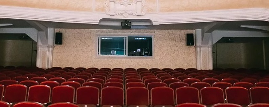 Впервые за 16 лет у томского ТЮЗа появился главный художник