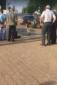 Крупная авария в одном из городов Башкирии: «девятка» столкнувшись с «приорой» врезалась в автобус