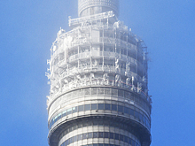 Останкинская телебашня в Москве покрылась льдом