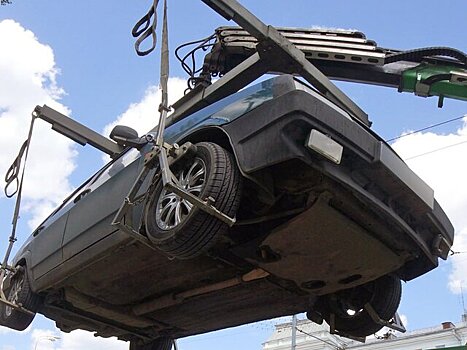 Более 5,5 тыс конфискованных авто переданы в зону СВО