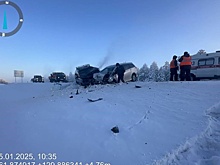 В Якутии пять человек пострадали при столкновении двух автомобилей