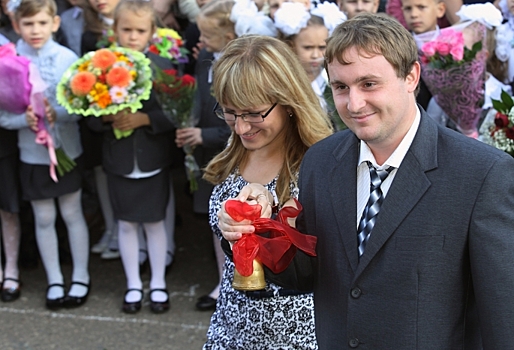 «Порой я захожу в школу и оглядываюсь, чтобы радостные второклассники не снесли меня с ног. ...