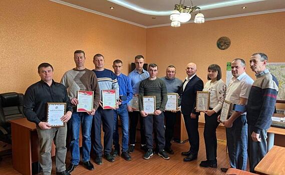 В приграничных районах Курской области наградили аграриев