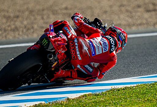 Марк Маркес победил в спринте MotoGP в Хересе, Куартараро упал