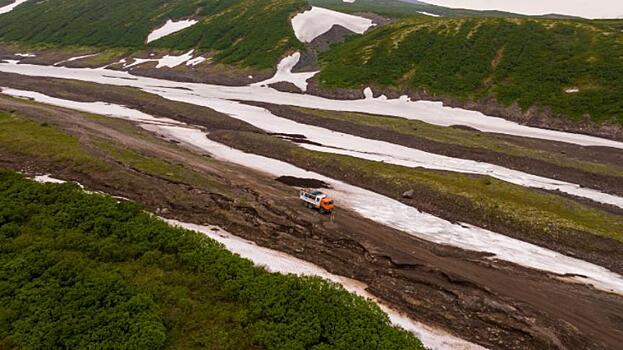 Туристы из Новосибирска отправились на Камчатку после землетрясения века