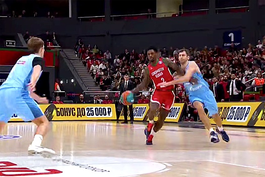 "Локомотив-Кубань" одолел "Зенит" на фоне скандала