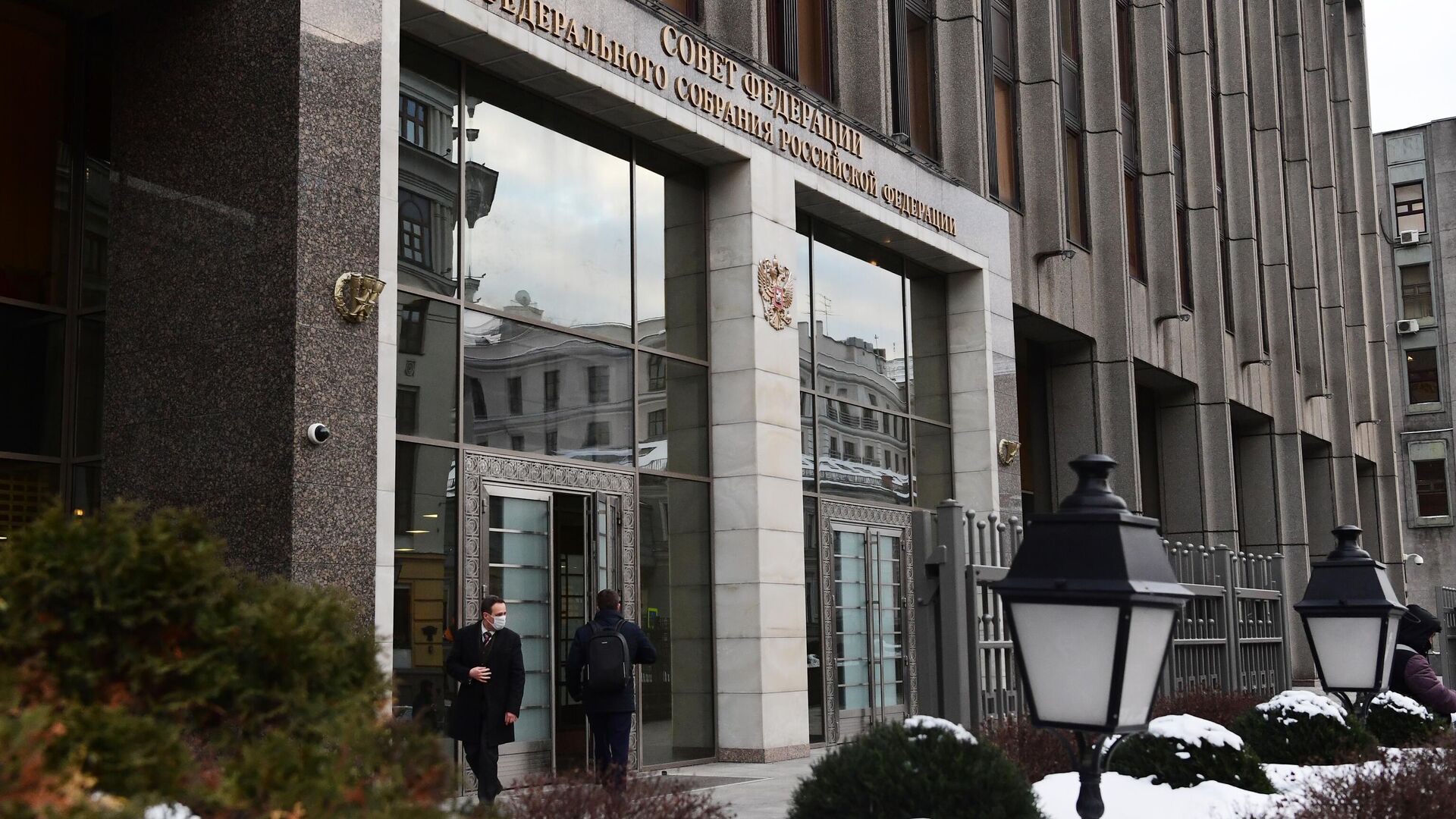 В Совфеде объяснили желание бойцов ВСУ сдаваться в плен