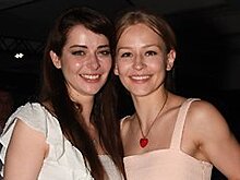 Марина Александрова передала эстафету Юлии Пересильд