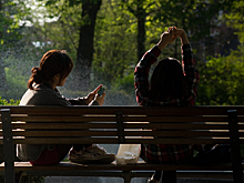 По просьбе жителей на Льва Яшина отремонтировали скамейку