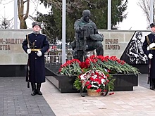 Шагнули в бессмертие: в Пскове вспомнили подвиг десантников у высоты 776