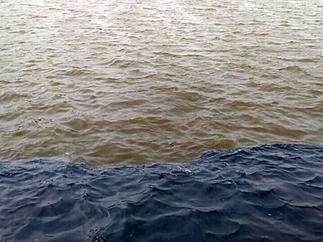 На Ямале произошла утечка дизельного топлива в реку