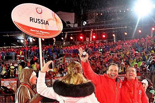 Олимпийское пламя зажгли в Шладминге в ознаменование открытия Специальной олимпиады