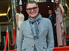 Дмитрий Дибров весело поздравил поклонников с Новым Годом: «Чтобы на вас жарились сардельки!»