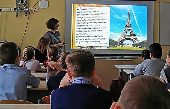 В школе на Синявинской проходит неделя иностранных языков