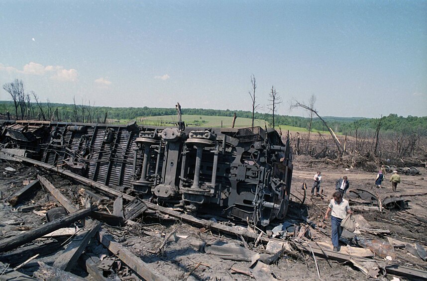 Сила взрыва достигала 250-300 тонн тринитротолуола. Столб пламени можно было увидеть за 100 км.