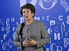 Сенатор Алтабаева: Мигранты должны уметь говорить по-русски, а не только читать