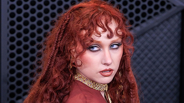 Популярная певица удивила применением пирсинга сосков на «Грэмми»