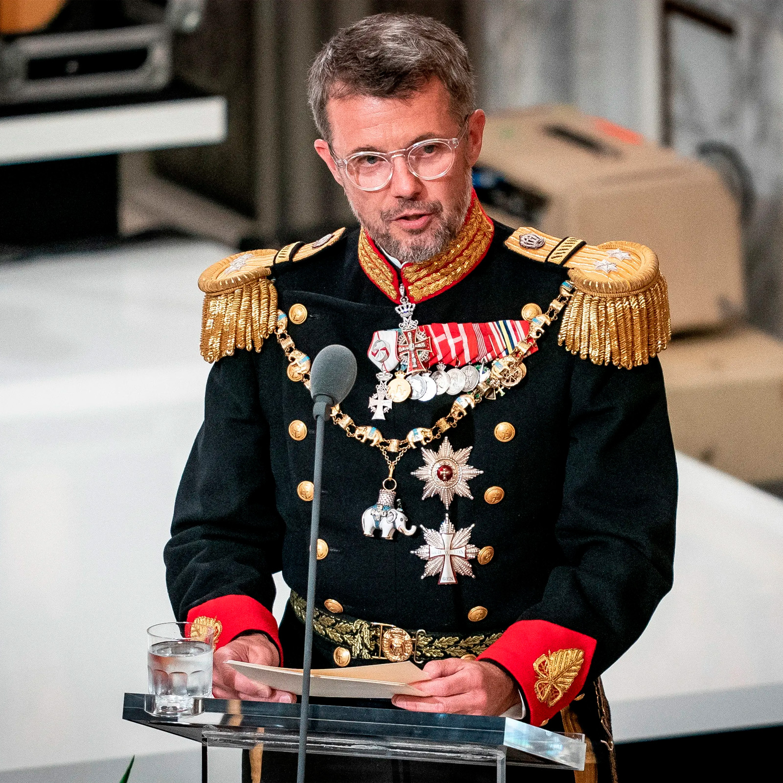 Наследный принц Дании Фредерик впервые прокомментировал решение Маргрете II лишить своих внуков титулов