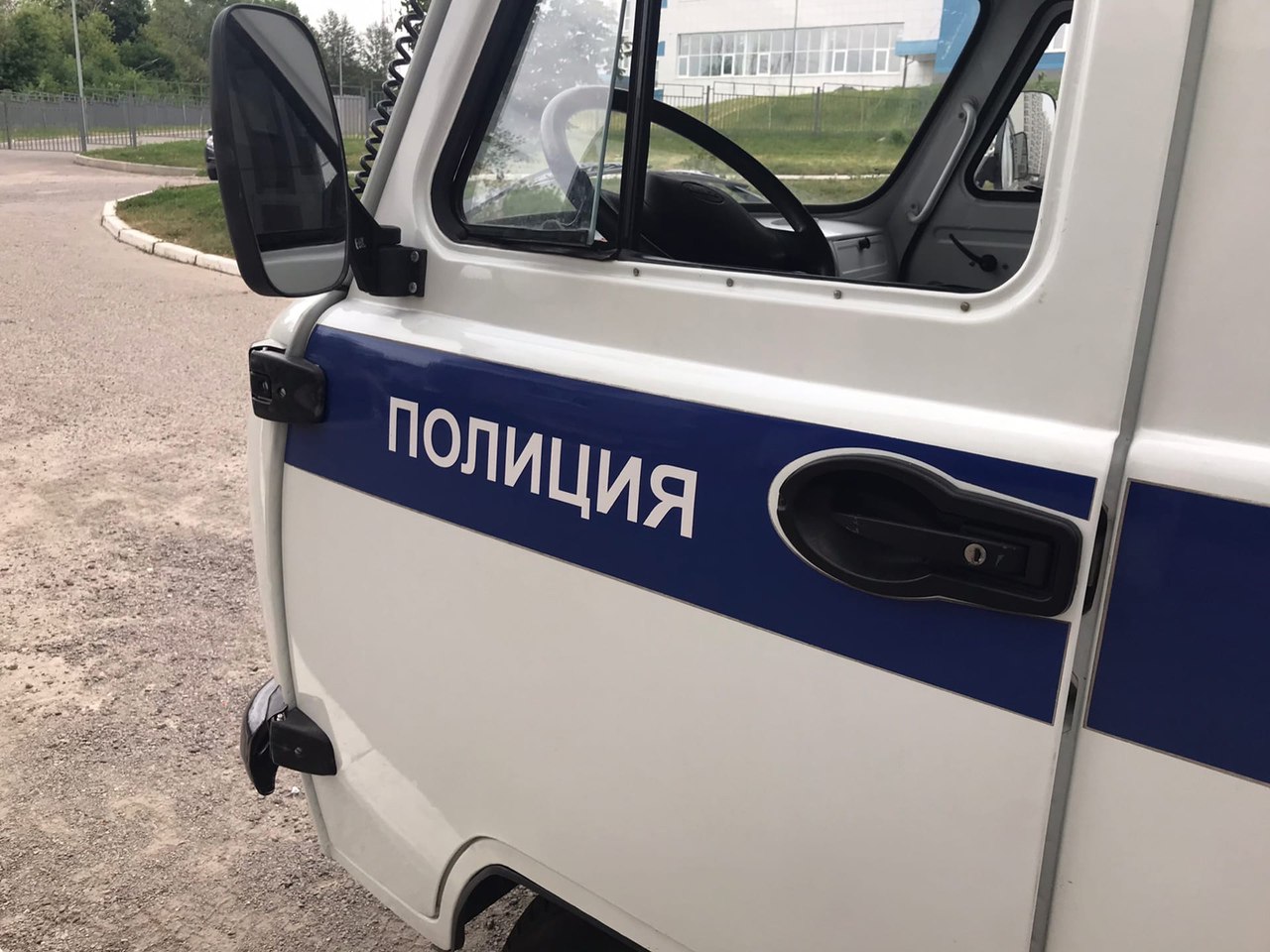 Житель Курской области лишился 285 тысяч рублей, пытаясь заказать черешню через интернет