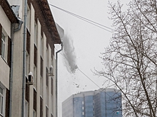 «У каждого такого случая должна быть фамилия» – мэр Локоть предупредил о рисках схода снега с крыш