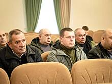 Глава Курска обсудил с управляющими компаниями ремонт детских площадок и борьбу с парковками на газонах