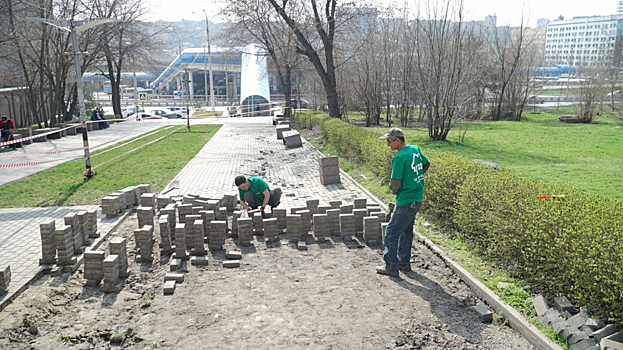 Лестничный спуск от улицы Горького к Главному автовокзалу Ростова отремонтируют к середине апреля
