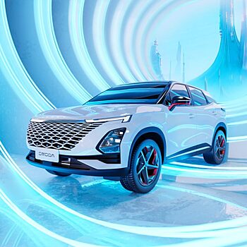 Известный автоблогер AcademeG перечислил плюсы и минусы нового кроссовера Omoda C5