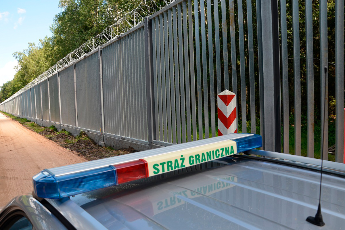 Польша создает на границе с Белоруссией «непроходимый» барьер