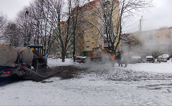 Окончание ремонта на поврежденном участке теплосети на Студенческой в Курске переносится на 18.00