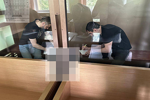 Полковники таможенной службы получили сроки за взятку
