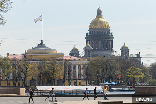 Суд отпустил блогершу, задержанную за голые фото на фоне Исаакия