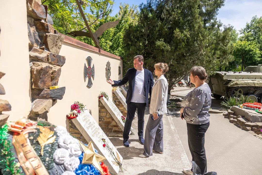 «Журавли» у «Черного тюльпана»: в Таганроге в июне откроют памятник героям, погибшим в ходе СВО