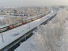 Из-за ЧП на железной дороге туристов пересаживают из поездов в самолеты