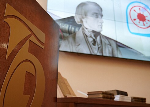 Названы финалисты всероссийской премии "Неистовый Виссарион"