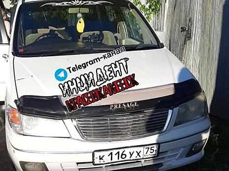 Неизвестный угнал Nissan Presage в Краснокаменске