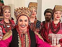 Надежда Бабкина накормила российских звезд блинами