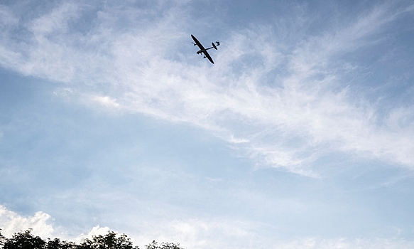 На парковке в поселке под Белгородом взорвался БПЛА, ранен мужчина