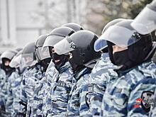 В Петербурге второй месяц не могут установить личность силовика, ударившего Маргариту Юдину