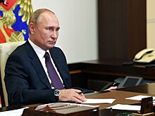 Путин наградил медиков за вклад в борьбу с коронавирусом